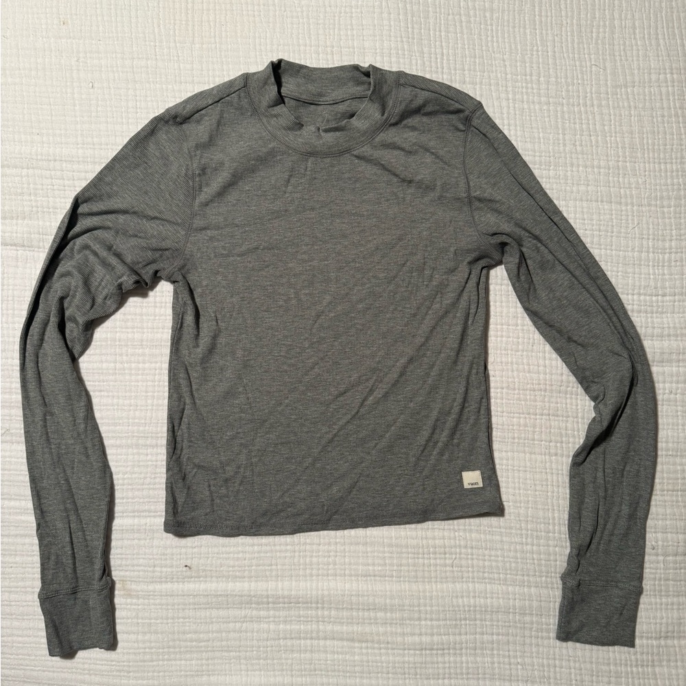 Vuori Pre-loved, fitted, ribbed long sleeve